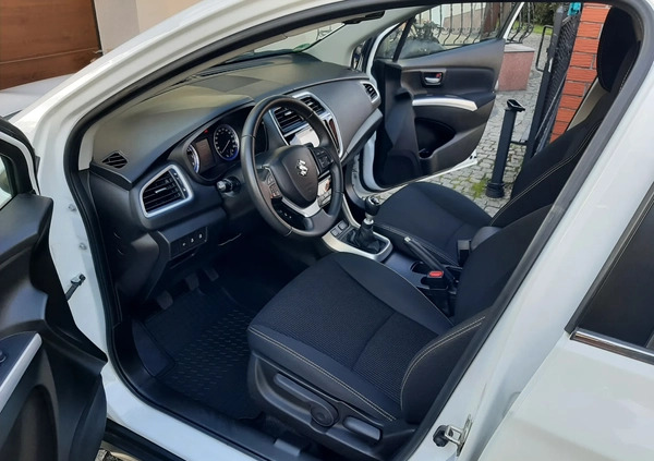 Suzuki SX4 S-Cross cena 66900 przebieg: 71400, rok produkcji 2018 z Tomaszów Mazowiecki małe 562